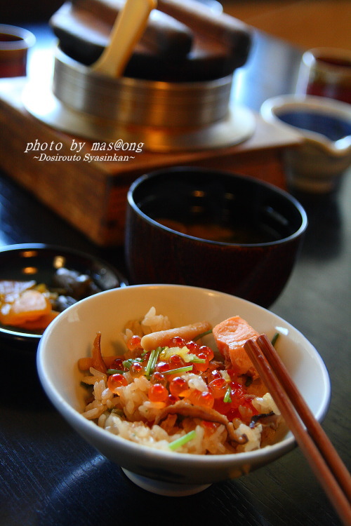 阿賀野市の釜飯屋 山茂登